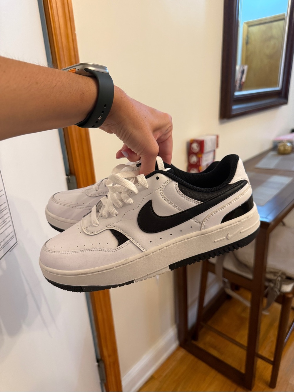 Nike Women’s White and Black Low-Top Sneakers